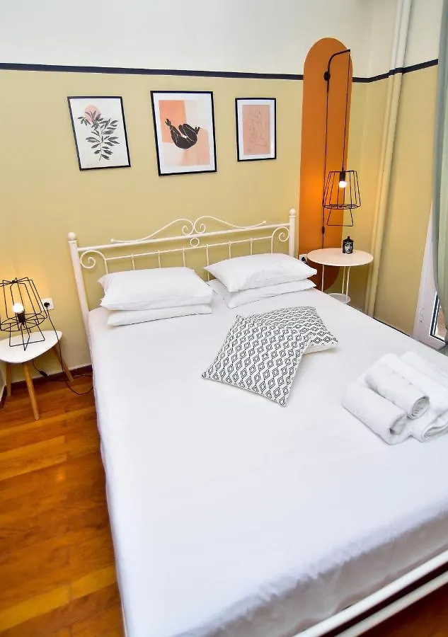 Colourful & Family-Friendly Flat With A Funky Swing! Lägenhet Thessaloníki